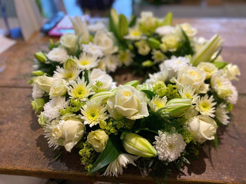 Seasonal Wreath in White and Cream