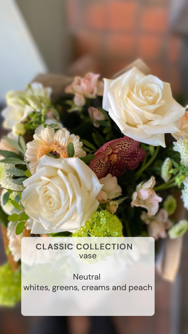 Classic Collection floral Vase