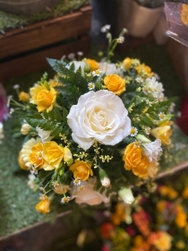 Scented posy Yellow and White
