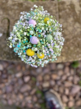 'Mini egg' Rainbow Gypsohilia arrangement