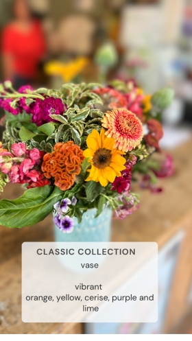 Classic Collection floral Vase